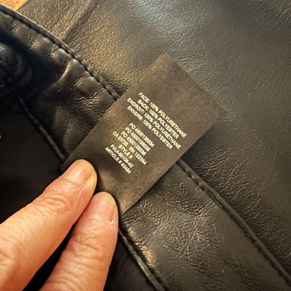 Aritzia Wilfred Faux Leather Pants Straight Leg Black Color Sz 00 - Picture 7 of 7